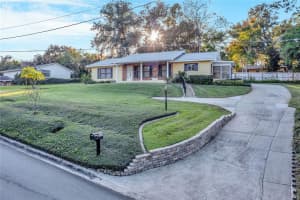 1715 Hilltop Dr, Mt Dora, FL 32757, Sold 01/14/22