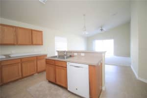 512 Winthrop Pl, Haines City, FL 33844, Sold 03/14/22