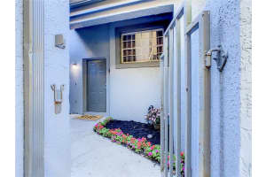 4587 Oak Arbor Cir, Orlando, FL 32808, Sold 03/29/22