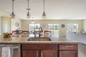 439 Vitoria Rd, Davenport, FL 33837, Sold 02/14/22