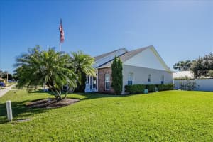124 Winona Cir, Auburndale, FL 33823, Sold 01/13/22