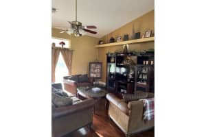 1186 Brentwood Dr, Clermont, FL 34711, Sold 02/25/22