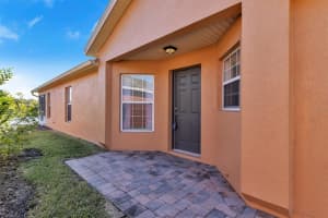 177 Grand Canal Dr, Poinciana, FL 34759, Sold 02/14/22
