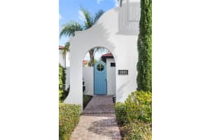 8901 Lakeshore Pointe Dr, Winter Garden, FL 34787, Sold 03/15/22