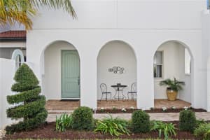 8901 Lakeshore Pointe Dr, Winter Garden, FL 34787, Sold 03/15/22