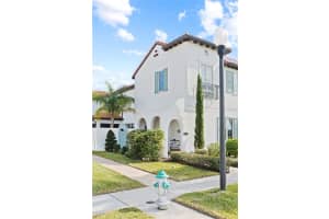 8901 Lakeshore Pointe Dr, Winter Garden, FL 34787, Sold 03/15/22