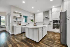 8700 Peachtree Park Ct, Windermere, FL 34786, Sold 01/25/22