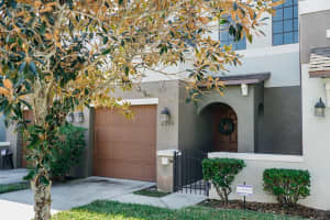 2330 Windsor Lake Cir, Sanford, FL 32773, Sold 01/21/22