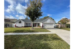 2115 Fairmont Cir, Orlando, FL 32837, Sold 01/19/22