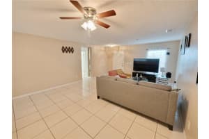 7827 Falabella Ct, Orlando, FL 32818, Sold 02/11/22