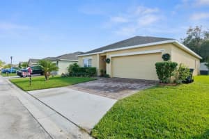 220 Salamanca Rd, Davenport, FL 33837, Sold 01/31/22