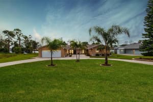 6790 Bay Shore Dr, St Cloud, FL 34771, Sold 02/25/22