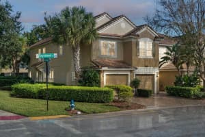 6491 Daysbrook Dr, Orlando, FL 32835, Sold 01/12/22