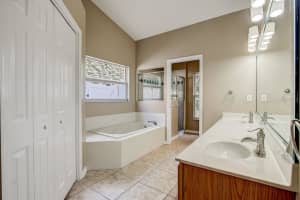 10443 Carlson Cir, Clermont, FL 34711, Sold 01/28/22
