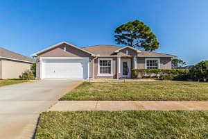 415 Central Mariners Dr, Edgewater, FL 32141, Sold 03/17/22