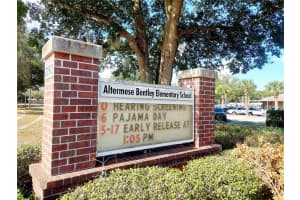 1261 Retreat View Cir, Sanford, FL 32771, Sold 03/02/22