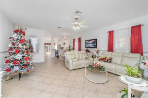 655 Hacienda Cir, Kissimmee, FL 34741, Sold 01/14/22