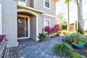 6986 Phillips Reserve Ct, Orlando, FL 32819, Sold 05/24/22