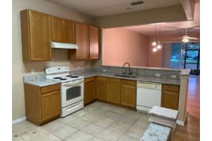 6058 Twain St, Orlando, FL 32835, Sold 04/27/22