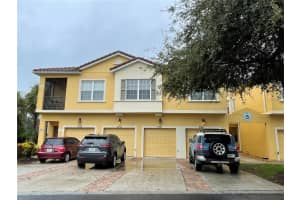 2751 Oakwater Dr, Kissimmee, FL 34747, Sold 02/25/22