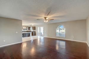 2401 Andrews Valley Dr, Kissimmee, FL 34758, Sold 04/26/22