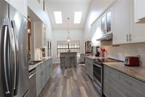 2821 Lexington Ct, Oviedo, FL 32765, Sold 02/14/22