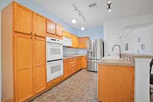 258 Aster Dr, Davenport, FL 33897, Sold 02/16/22