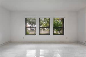 8402 Granada Blvd, Orlando, FL 32836, Sold 02/11/22