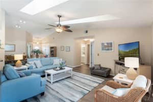 207 Jemond Ct, Orlando, FL 32835, Sold 01/26/22