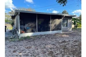 1324 Maverick Dr, Apopka, FL 32703, Sold 02/01/22