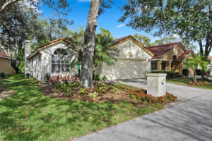 1004 E Pebble Beach Cir, Winter Springs, FL 32708, Sold 02/09/22