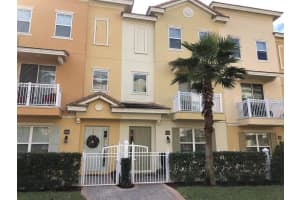 1256 Bolton Pl, Lake Mary, FL 32746, Sold 01/27/22