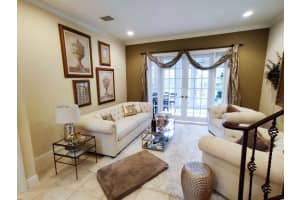 1352 W Lake Colony Dr, Maitland, FL 32751, Sold 03/07/22