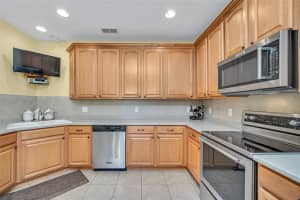7165 Regina Way, Orlando, FL 32819, Sold 02/15/22