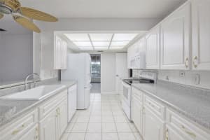 11303 Leprechaun Dr, Riverview, FL 33569, Sold 03/31/22