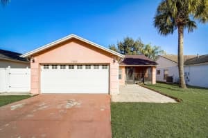 7803 Myrtle Oak Ln, Kissimmee, FL 34747, Sold 02/14/22