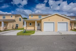 653 Lake Shore Pkwy, Davenport, FL 33896, Sold 03/28/22