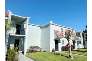 2830 Somerset Park Dr, Tampa, FL 33613, Sold 03/02/22