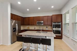 12500 Climbing Vine Ct, Windermere, FL 34786, Sold 04/25/22