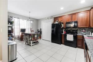 2114 Shadow Creek Dr, Kissimmee, FL 34746, Sold 02/11/22