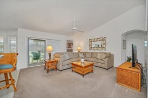 746 Dolcetto Dr, Davenport, FL 33897, Sold 03/02/22