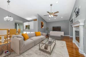 1180 E Winged Foot Cir, Winter Springs, FL 32708, Sold 06/08/22