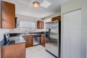 433 Hunter Cir, Kissimmee, FL 34758, Sold 02/22/22