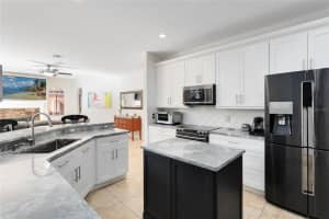 945 Moss Tree Pl, Longwood, FL 32750, Sold 02/28/22