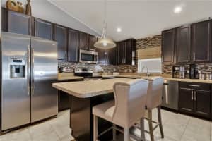 1217 Maumee St, Orlando, FL 32828, Sold 02/15/22