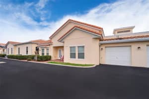 1071 David Walker Dr, Tavares, FL 32778, Sold 05/16/22