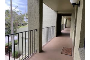 10 Escondido Cir, Altamonte Springs, FL 32701, Sold 04/25/22
