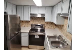4215 S Semoran Blvd, Orlando, FL 32822, Sold 02/28/22