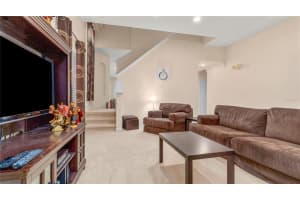 400 Lake Davenport Cir, Davenport, FL 33897, Sold 03/16/22