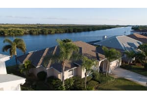 1929 Sykes Creek Dr, Merritt Island, FL 32953, Sold 05/02/22